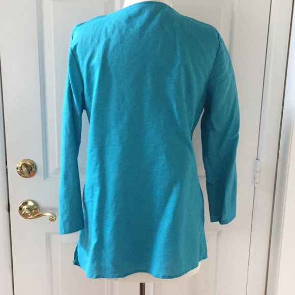 NWOT Linen-cotton blend long.-sleeved tunic. - Picture 3 of 7